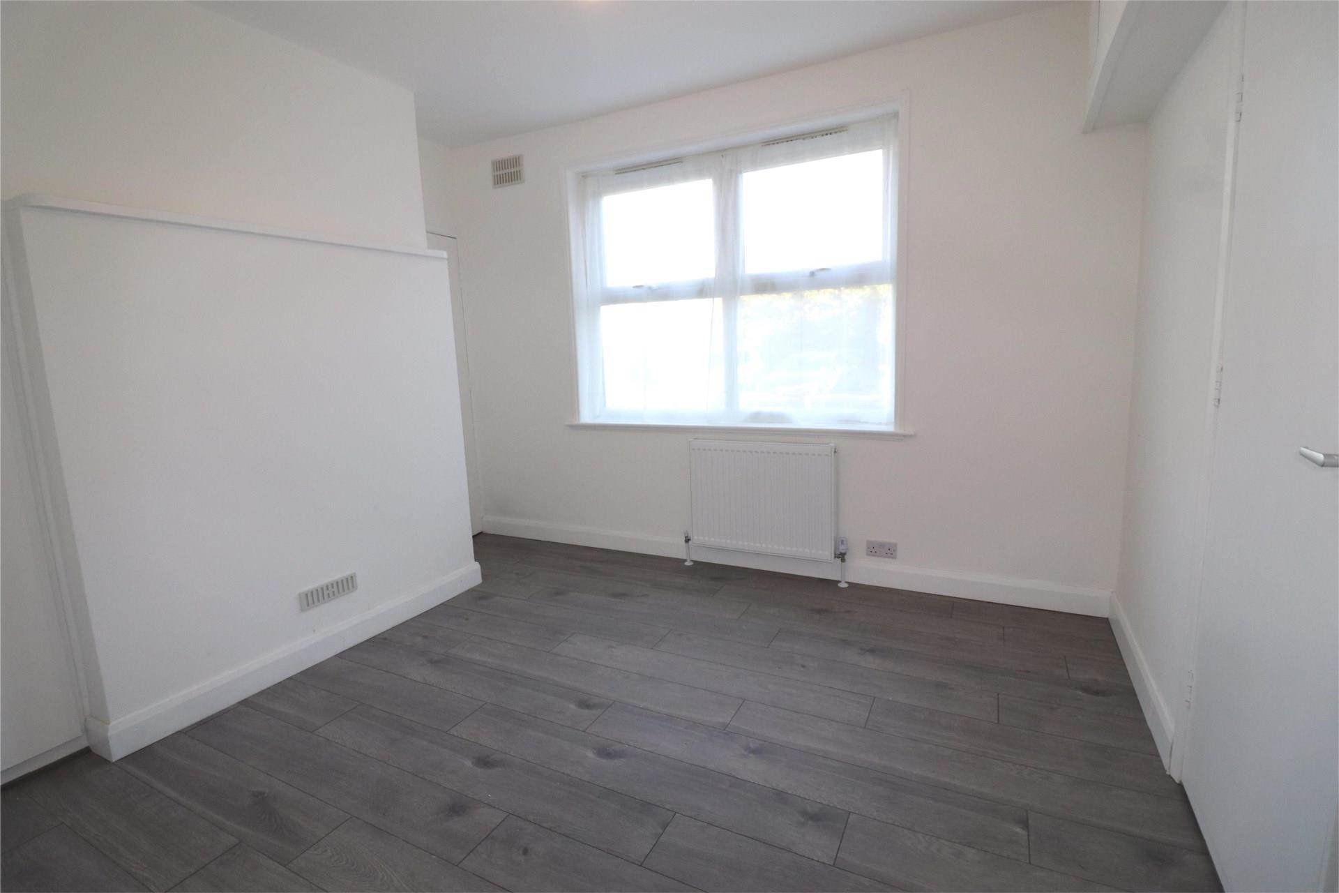 London Road, Greenhithe, Image 5