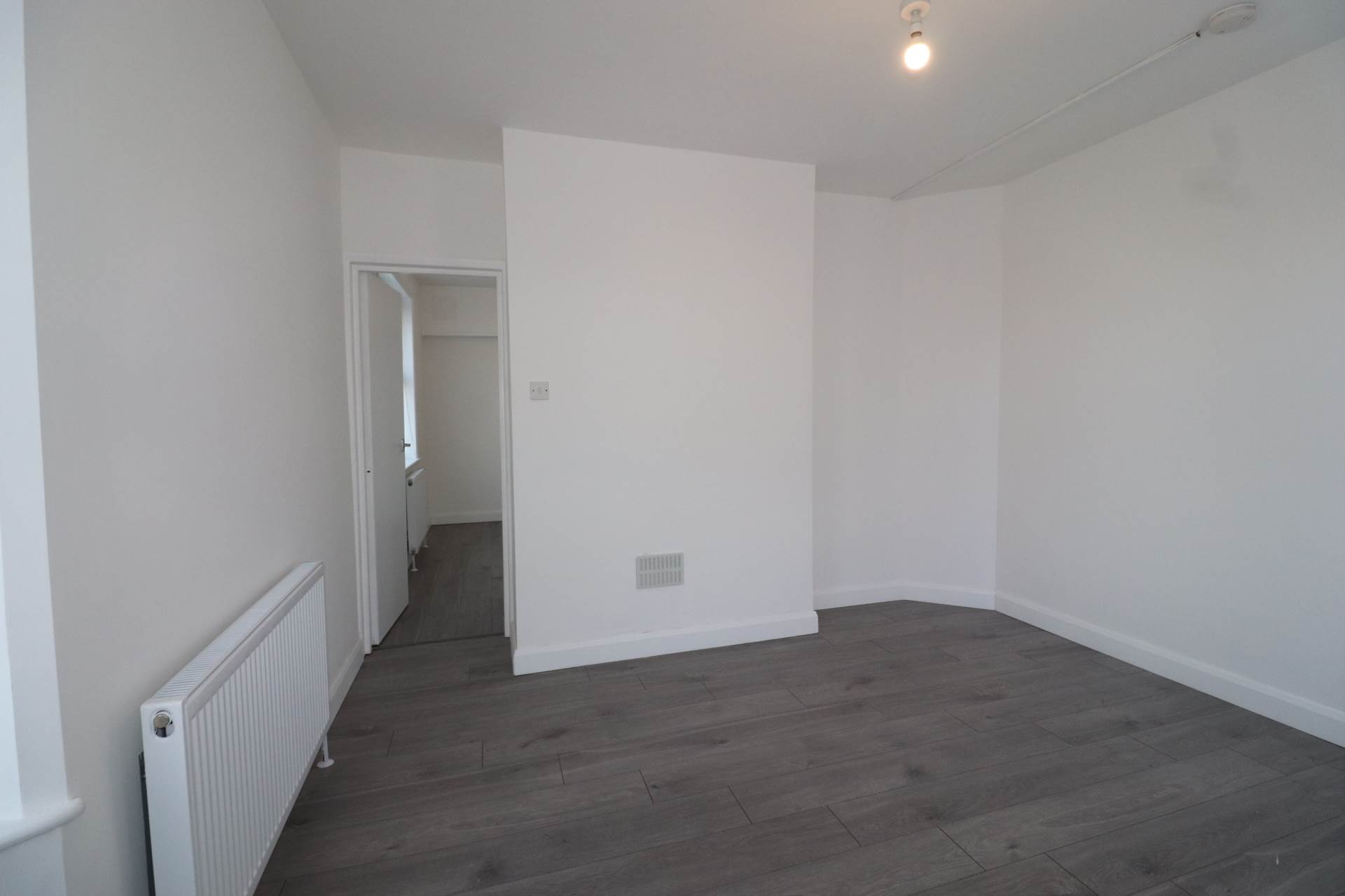 London Road, Greenhithe, Image 7