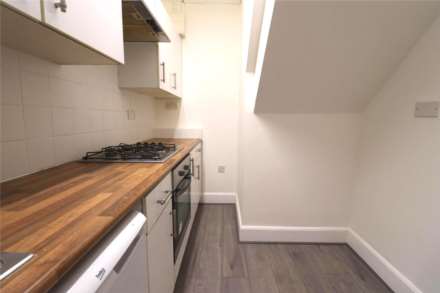 London Road, Greenhithe, Image 1