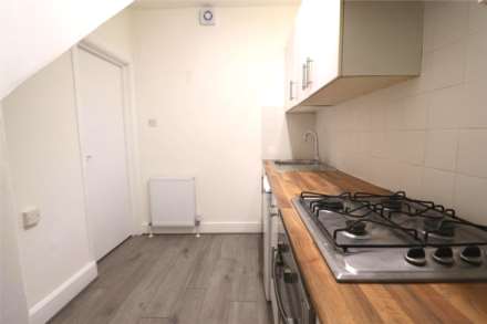 London Road, Greenhithe, Image 2