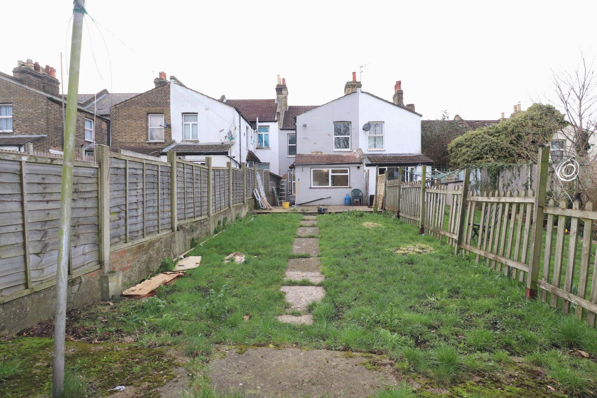 Burwash Road, London, Image 16