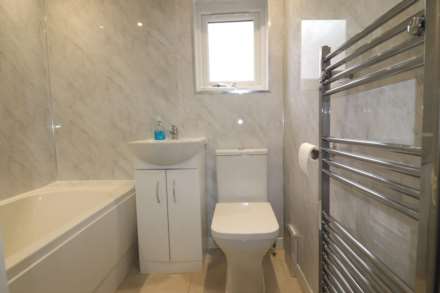 Burwash Road, London, Image 11