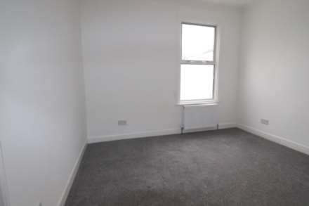 Burwash Road, London, Image 12