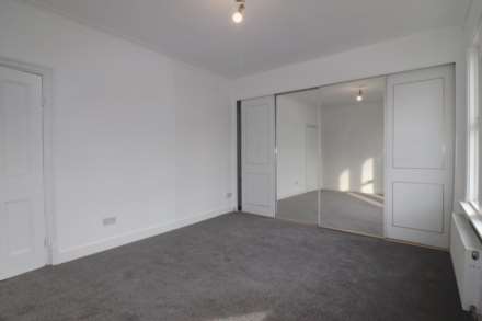 Burwash Road, London, Image 13