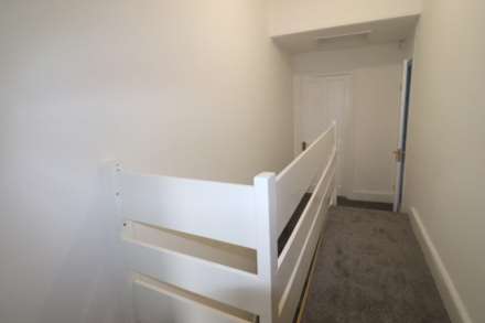 Burwash Road, London, Image 15