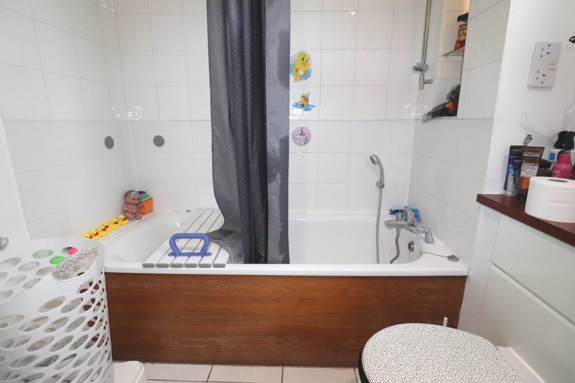 Courtyard Mews, Greenhithe, Image 12