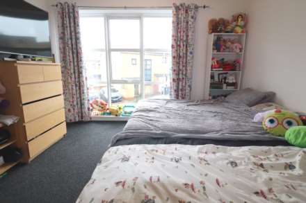 Courtyard Mews, Greenhithe, Image 13