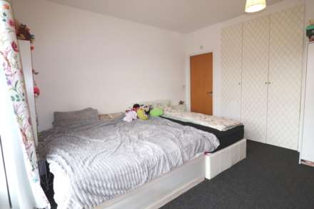 Courtyard Mews, Greenhithe, Image 14