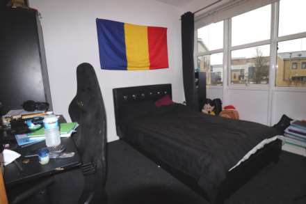 Courtyard Mews, Greenhithe, Image 16