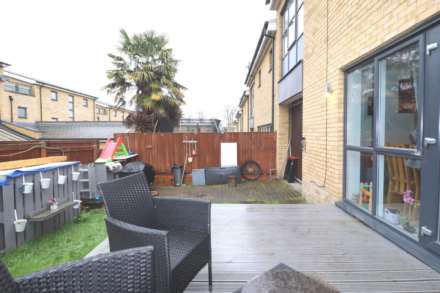Courtyard Mews, Greenhithe, Image 19