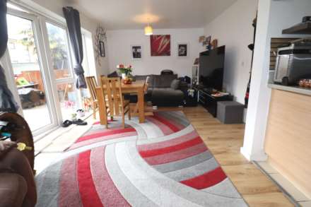 Courtyard Mews, Greenhithe, Image 2