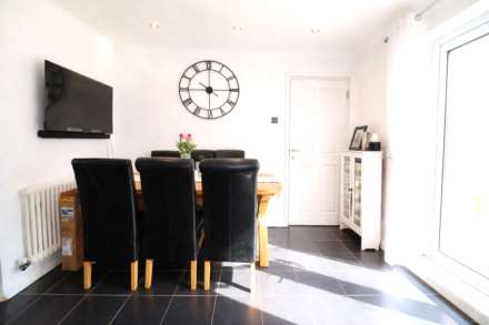 Morgan Drive, Greenhithe, Image 4