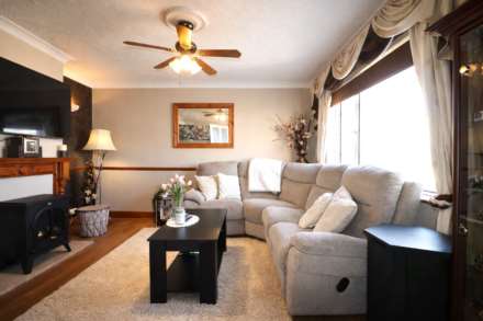 Morgan Drive, Greenhithe, Image 6