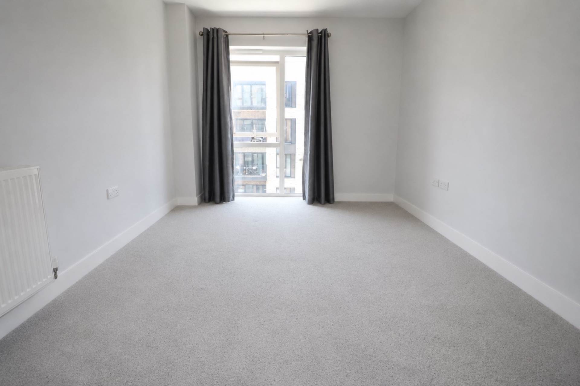 Merrielands Crescent, Dagenham, Image 5