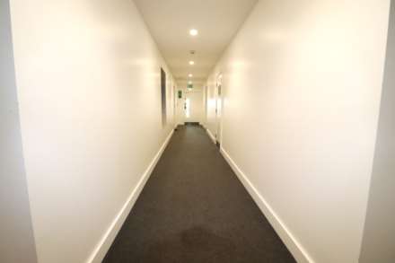 Merrielands Crescent, Dagenham, Image 14