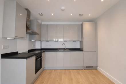 Merrielands Crescent, Dagenham, Image 4