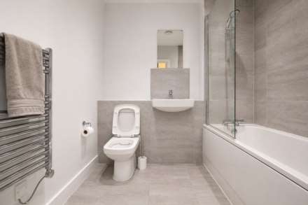 Merrielands Crescent, Dagenham, Image 7
