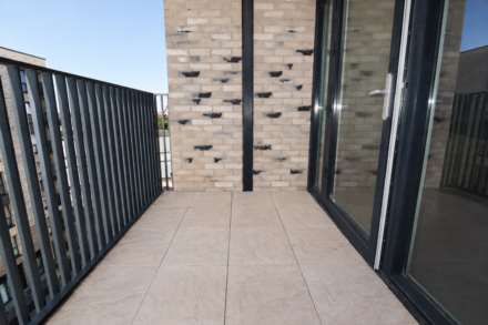 Merrielands Crescent, Dagenham, Image 8