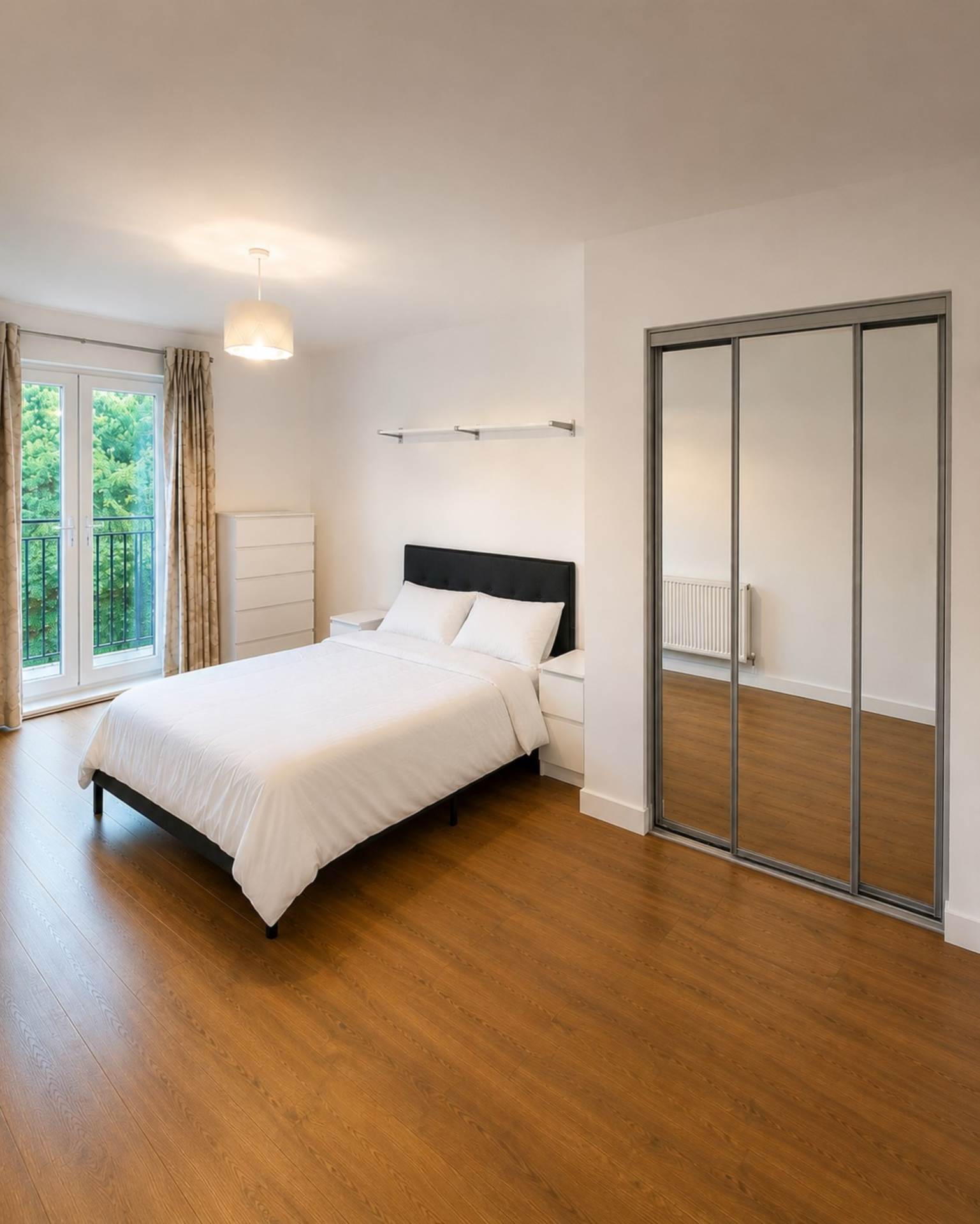 Mahindra Way, Beckton, Image 4