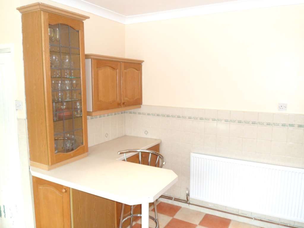 Old Manor Road, Gravesend, Image 6