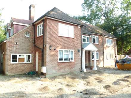 7 Bedroom Detached, Old Manor Road, Gravesend