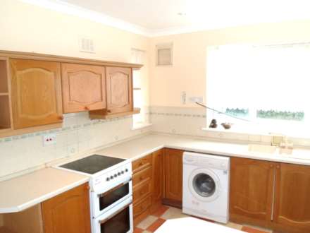 Old Manor Road, Gravesend, Image 4