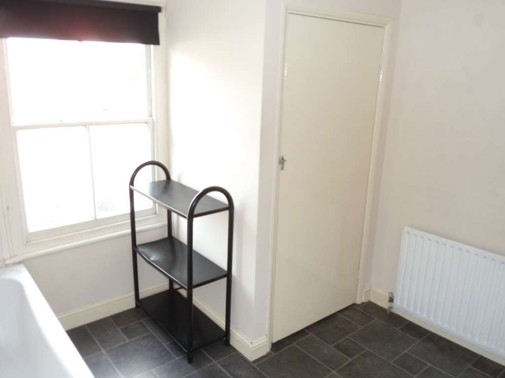 Essex Road, Dartford, Image 9