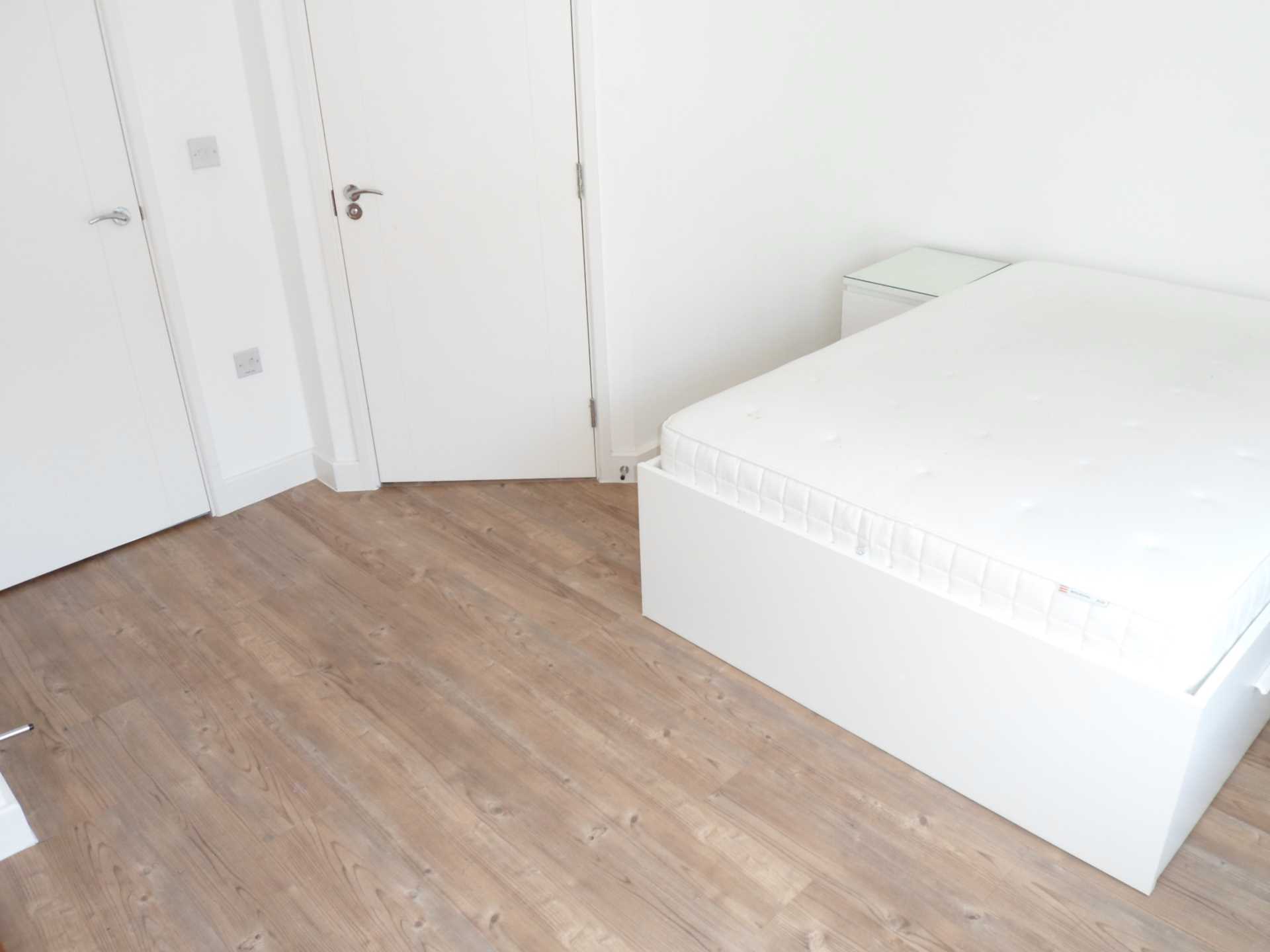 Alcock Crescent, Dartford, Image 22