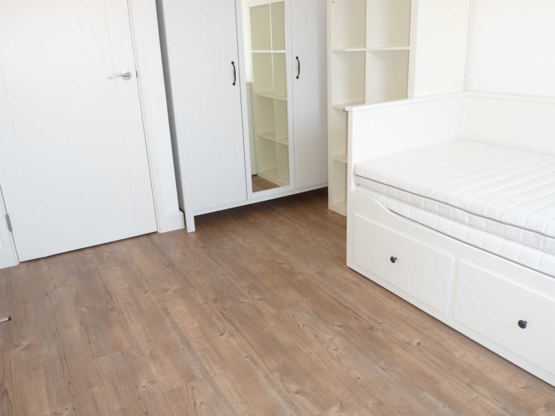 Alcock Crescent, Dartford, Image 28