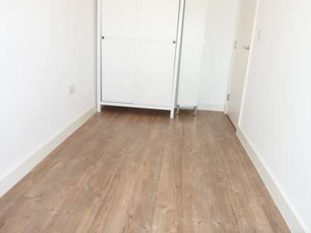 Alcock Crescent, Dartford, Image 26