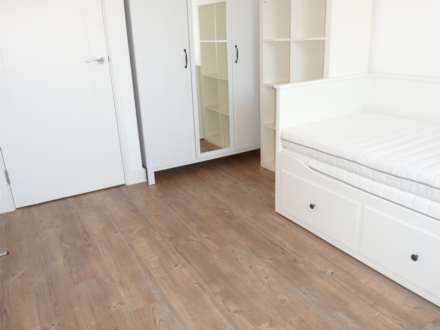 Alcock Crescent, Dartford, Image 28