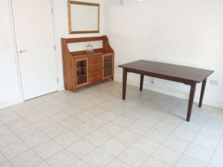 Alcock Crescent, Dartford, Image 4