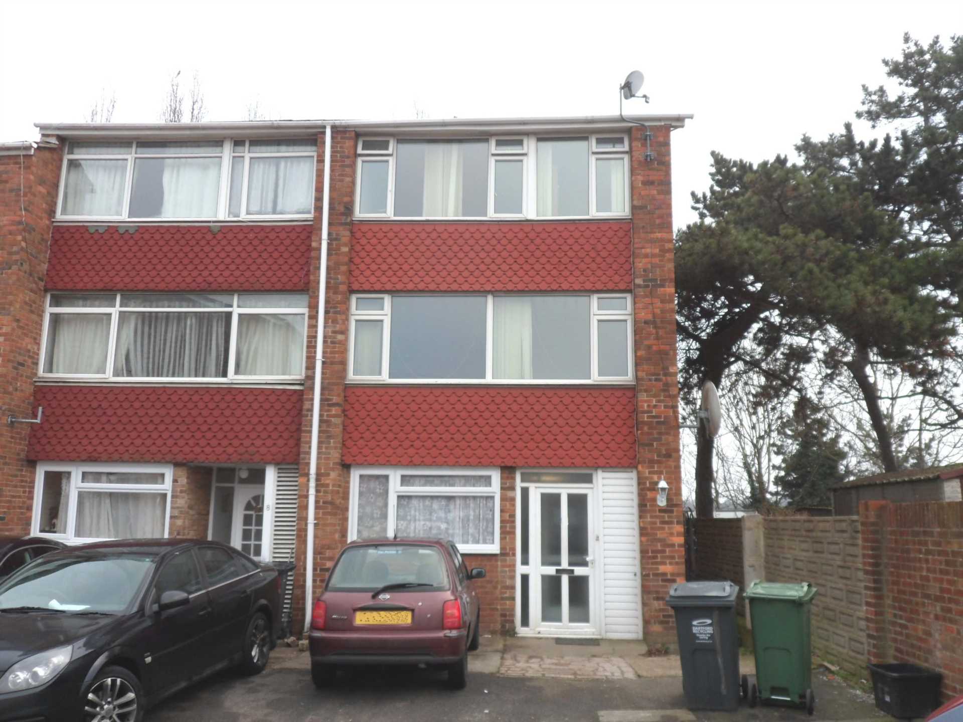 Cadagen Avenue, Dartford, Image 1
