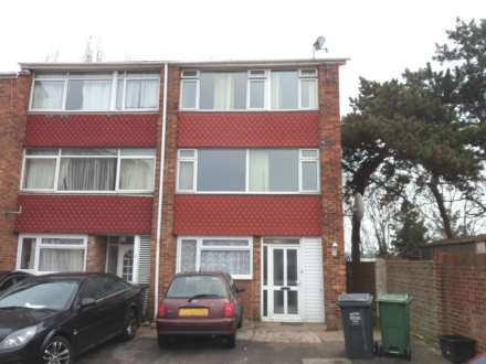 Cadagen Avenue, Dartford, Image 1