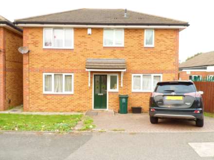 3 Bedroom Detached, High Road, Wilmington