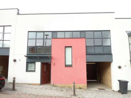 Property For Rent Courtyard Mews, Greenhithe