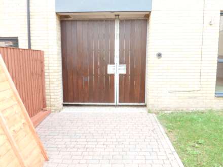 Courtyard Mews, Greenhithe, Image 3