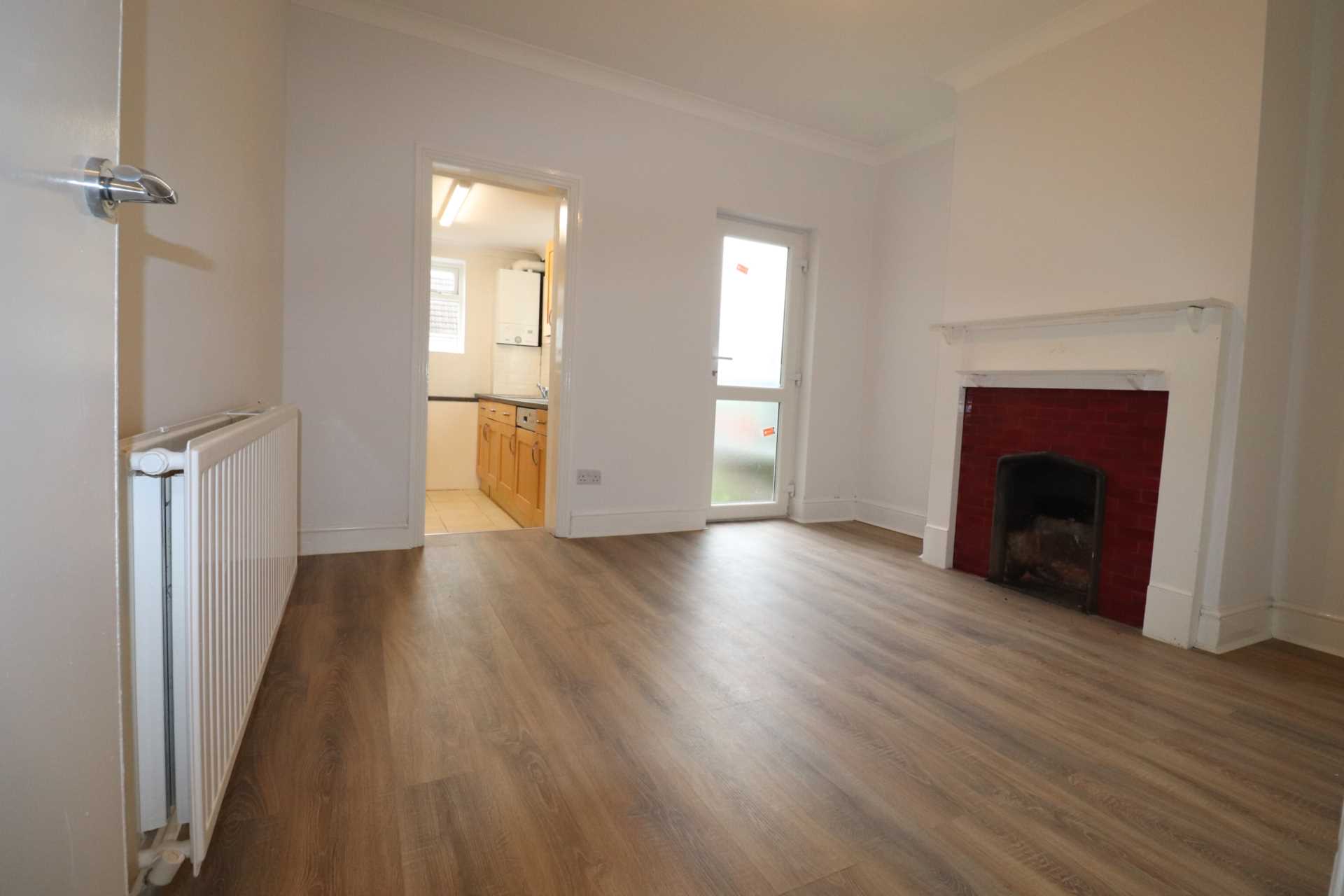 Station Road, Strood, Image 4