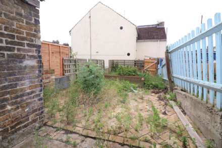 Station Road, Strood, Image 11