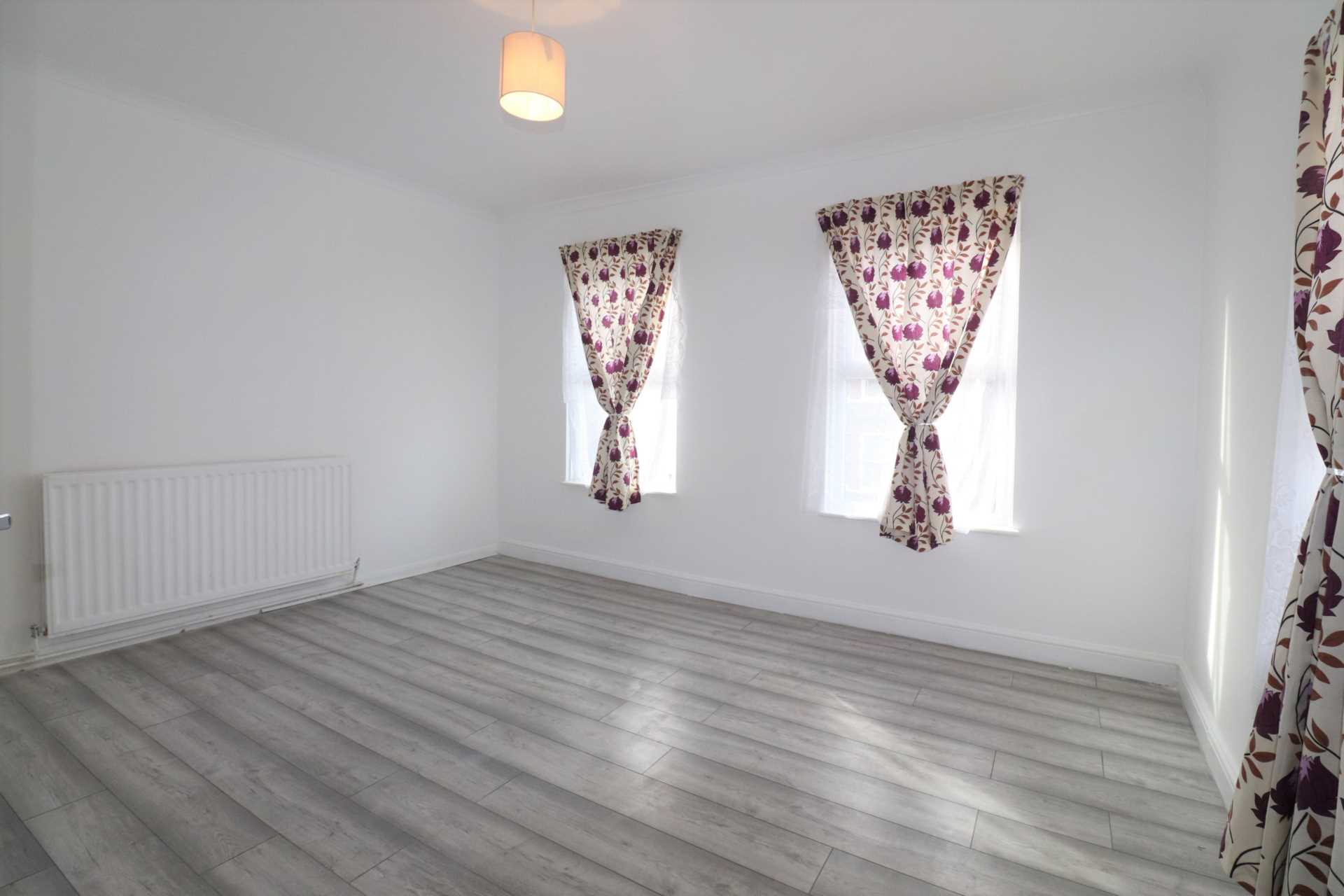 High Street, Gravesend, Image 11