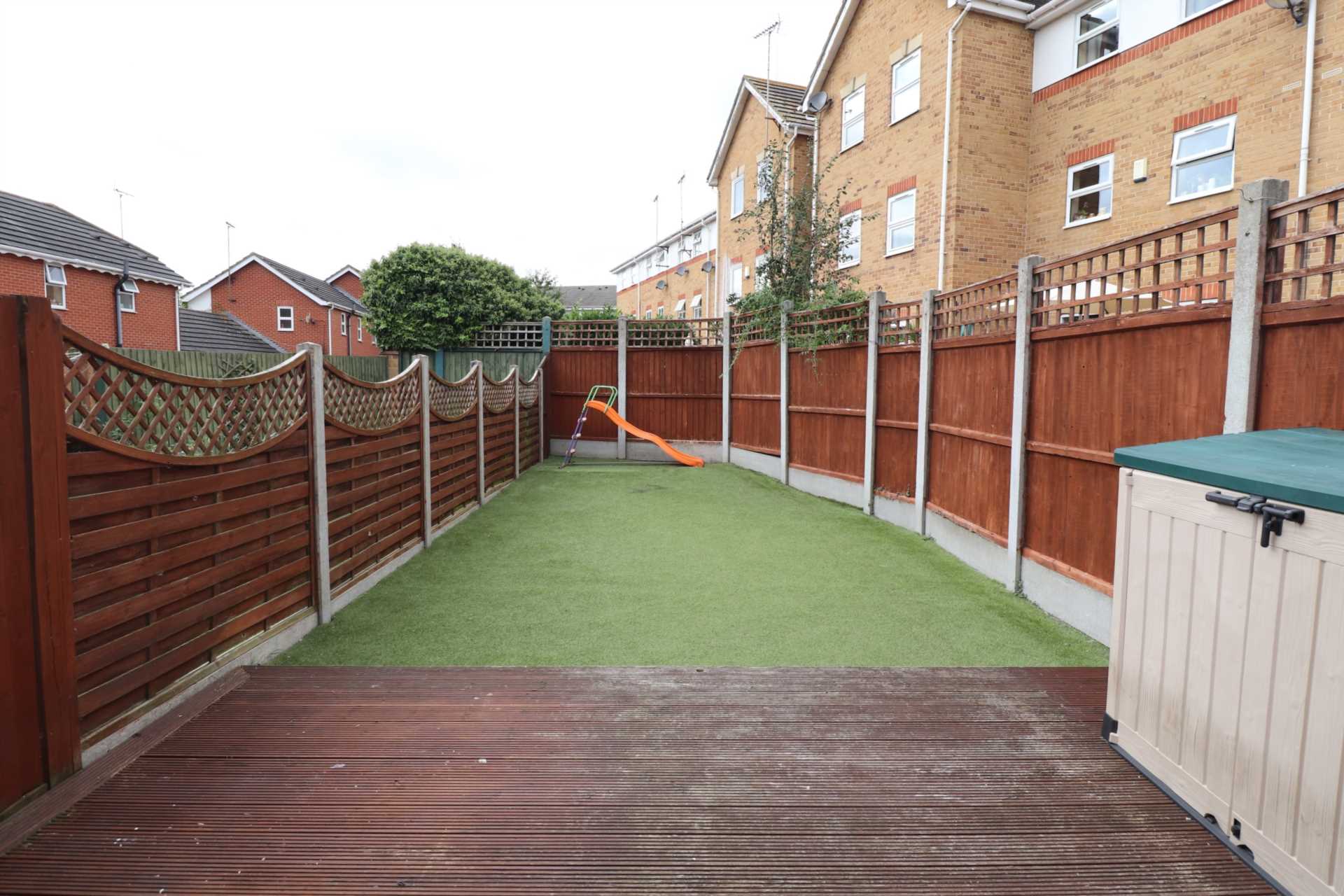 Sara Crescent, Greenhithe, Image 20
