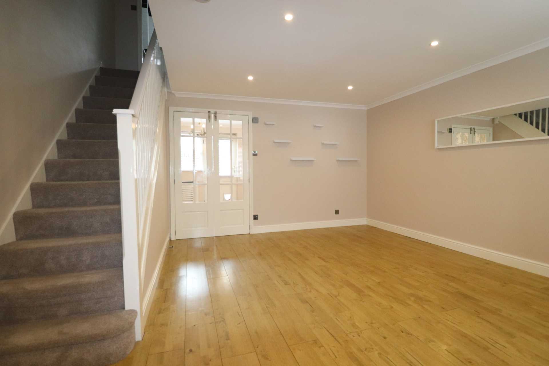 Sara Crescent, Greenhithe, Image 5