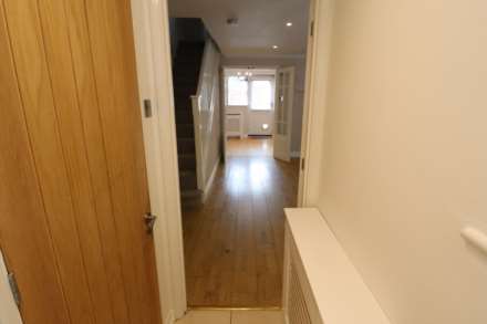 Sara Crescent, Greenhithe, Image 10