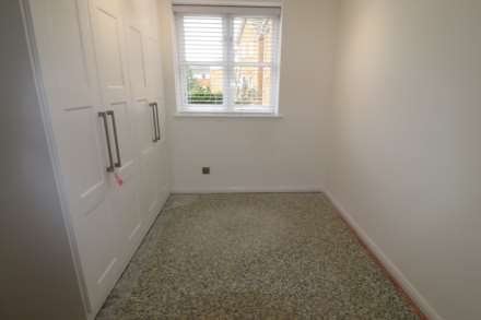 Sara Crescent, Greenhithe, Image 17