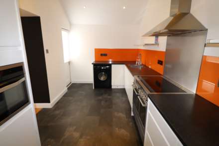 Sara Crescent, Greenhithe, Image 2