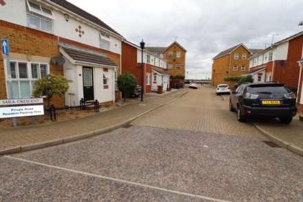 Sara Crescent, Greenhithe, Image 22