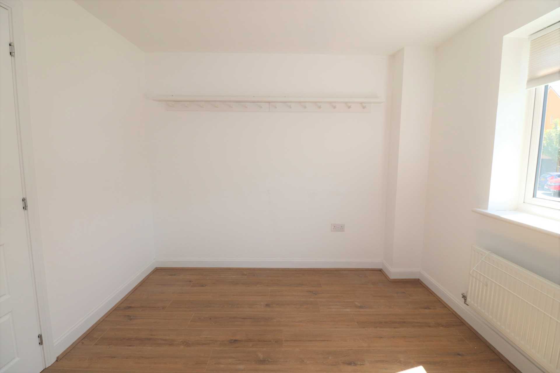 Foster Drive, Dartford, Image 11
