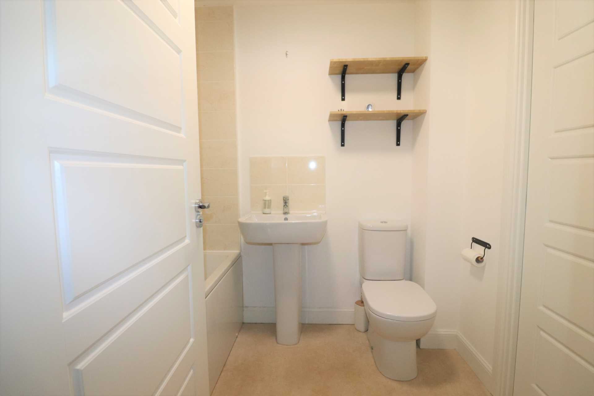 Foster Drive, Dartford, Image 8