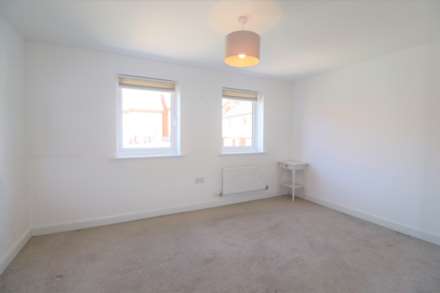 Foster Drive, Dartford, Image 13