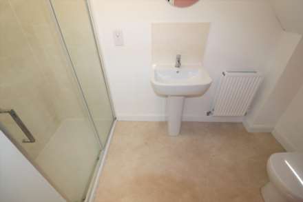 Foster Drive, Dartford, Image 18